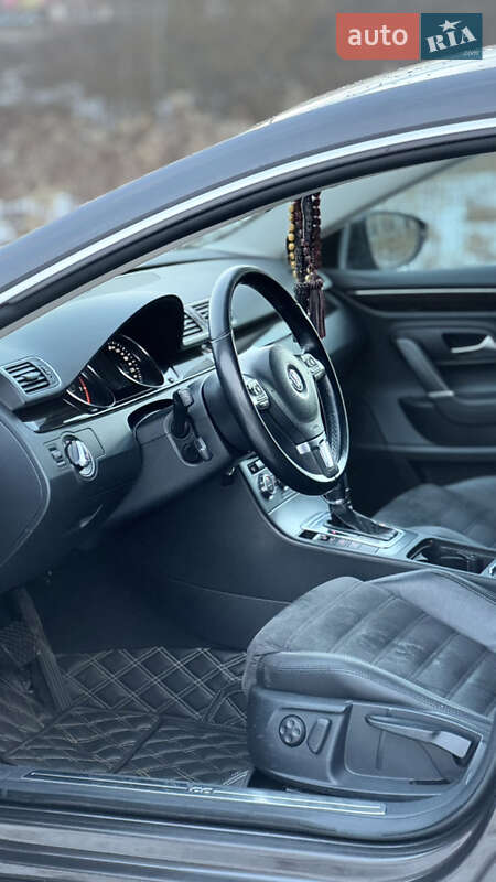 Купе Volkswagen CC / Passat CC 2012 в Львове Купе Volkswagen CC / Passat CC 2012 в Львове