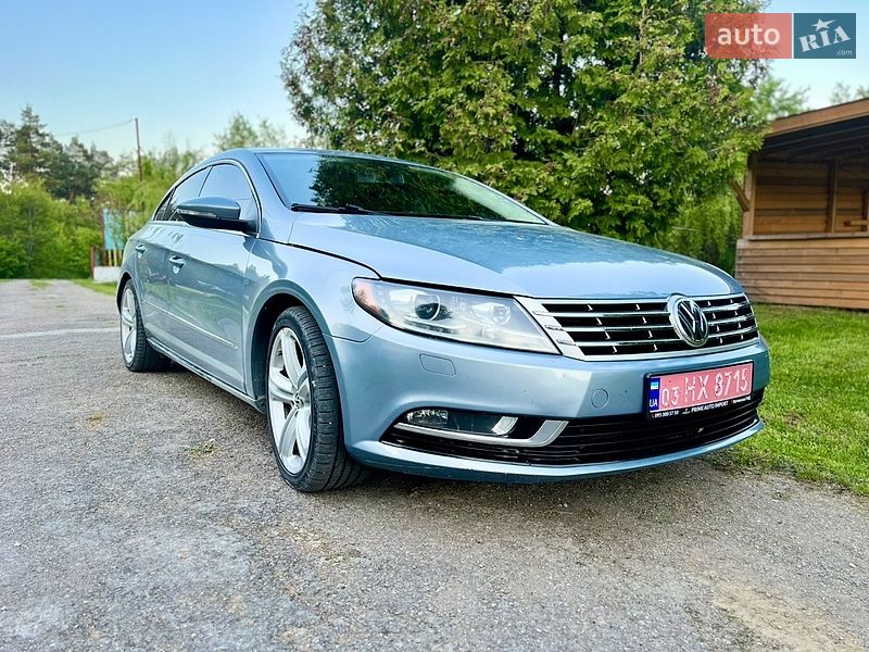 Купе Volkswagen CC / Passat CC 2012 в Черновцах