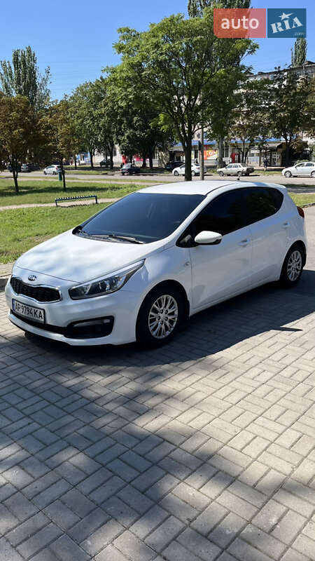 Хэтчбек Kia Ceed 2018 в Запорожье