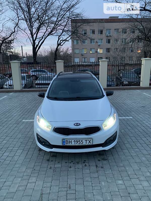 Універсал Kia Ceed 2016 в Миколаєві