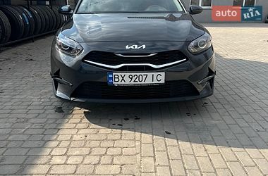 Хэтчбек Kia Ceed 2022 в Чемеровцах