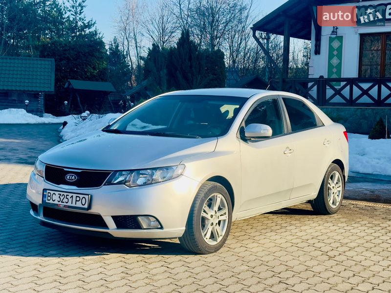 Седан Kia Cerato 2009 в Львове