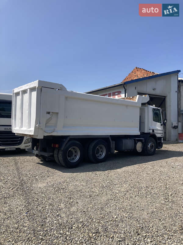 Самосвал DAF CF 2003 в Черновцах