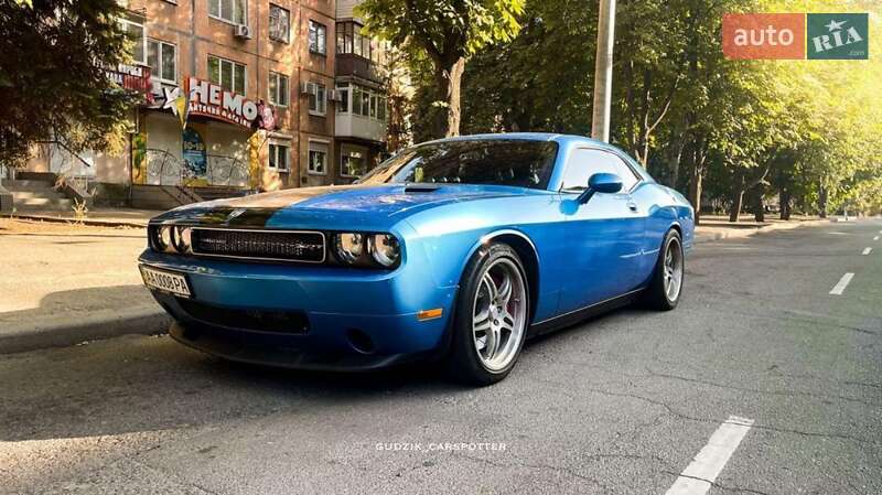 Купе Dodge Challenger 2009 в Кривом Роге