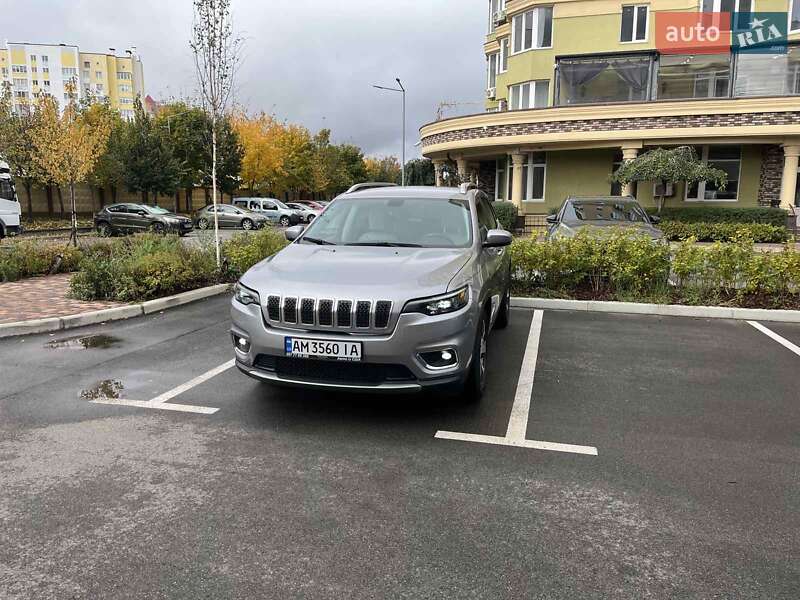 Внедорожник / Кроссовер Jeep Cherokee 2019 в Киеве Внедорожник / Кроссовер Jeep Cherokee 2019 в Киеве