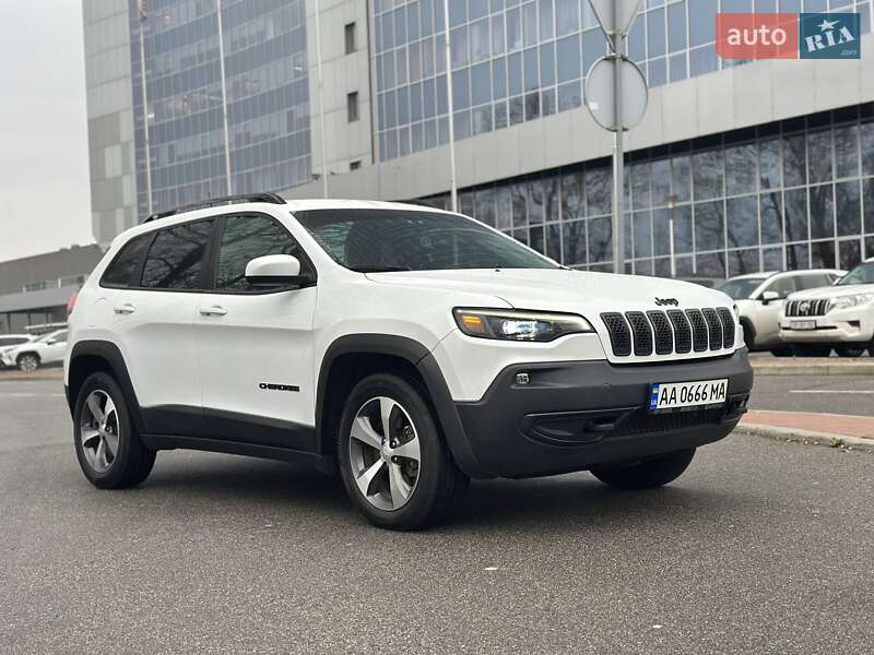 Позашляховик / Кросовер Jeep Cherokee 2020 в Києві