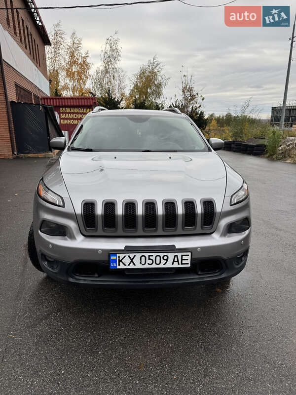 Позашляховик / Кросовер Jeep Cherokee 2016 в Харкові