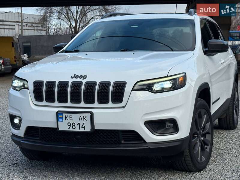 Внедорожник / Кроссовер Jeep Cherokee 2020 в Днепре