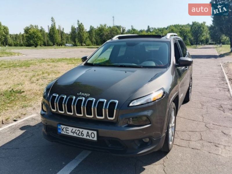 Внедорожник / Кроссовер Jeep Cherokee 2017 в Каменском