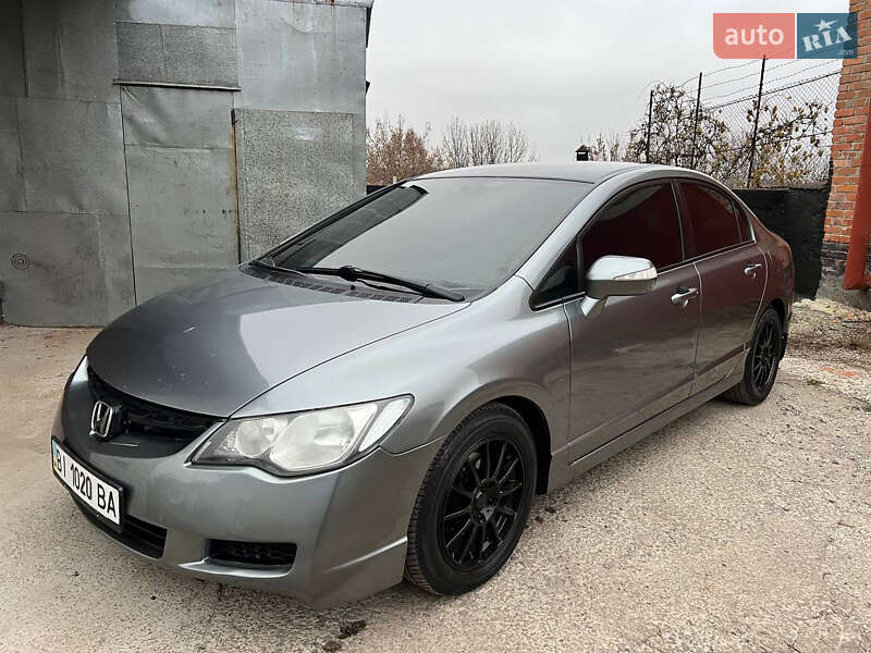 Седан Honda Civic 2008 в Полтаве