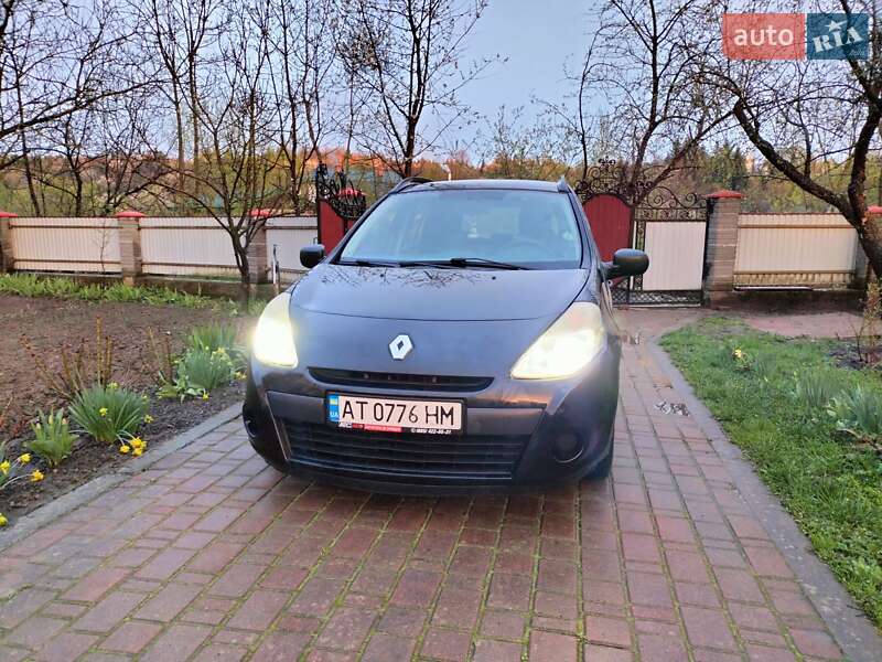 Универсал Renault Clio 2012 в Калуше