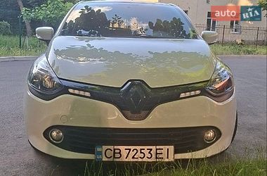 Хетчбек Renault Clio 2015 в Чернігові