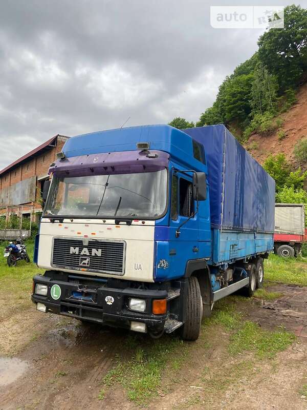 Контейнеровоз MAN Comandor 1995 в Хусте