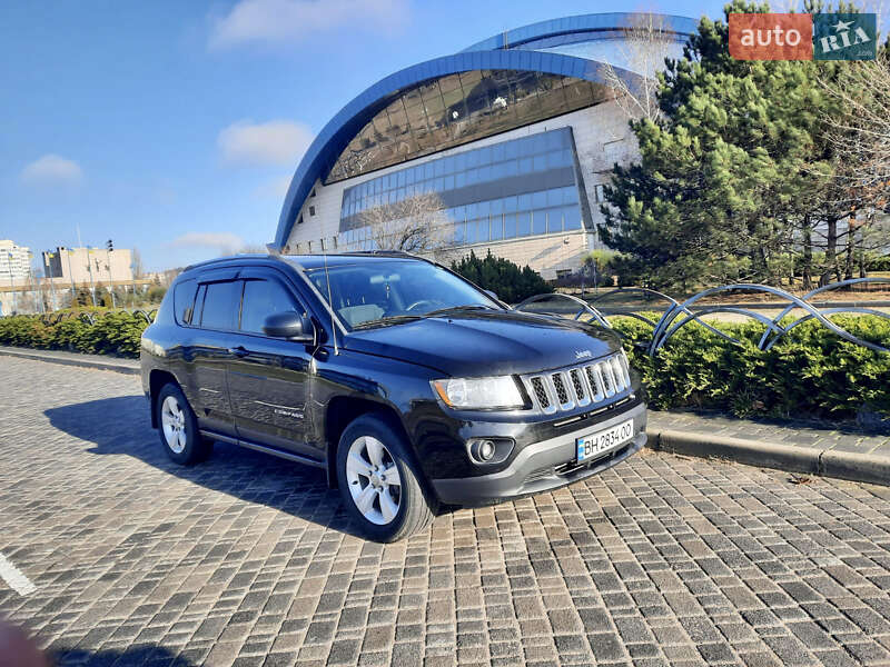 Внедорожник / Кроссовер Jeep Compass 2013 в Южном