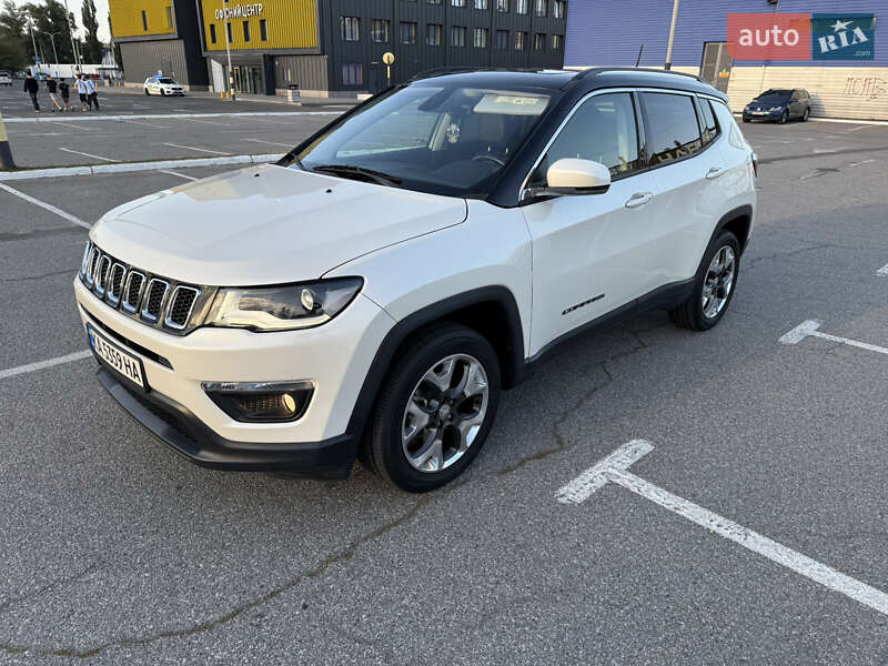 Внедорожник / Кроссовер Jeep Compass 2017 в Киеве Внедорожник / Кроссовер Jeep Compass 2017 в Киеве