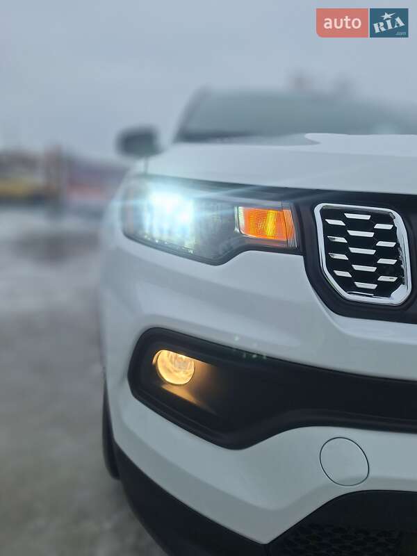 Внедорожник / Кроссовер Jeep Compass 2024 в Киеве