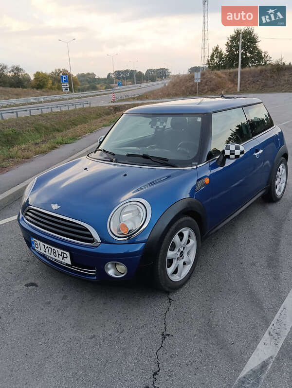 Хэтчбек MINI Cooper 2008 в Полтаве