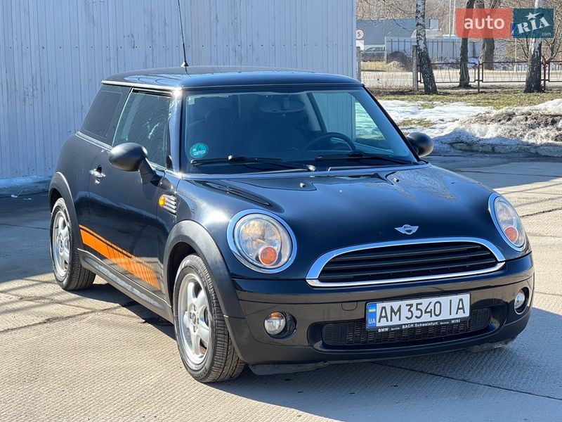 Хэтчбек MINI Cooper 2010 в Бердичеве