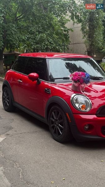 Хетчбек MINI Cooper 2013 в Южноукраїнську Хетчбек MINI Cooper 2013 в Южноукраїнську