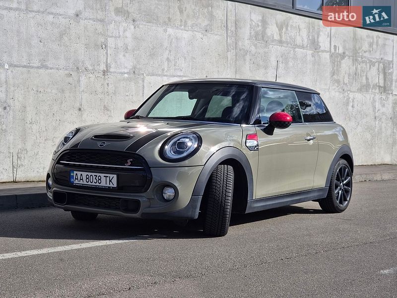 Хэтчбек MINI Cooper 2018 в Киеве