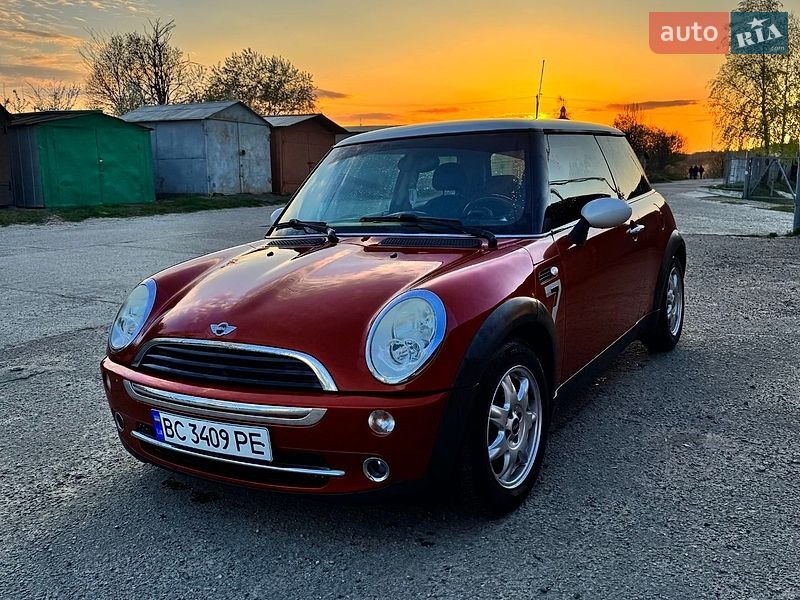 Хэтчбек MINI Cooper 2006 в Новом Роздоле