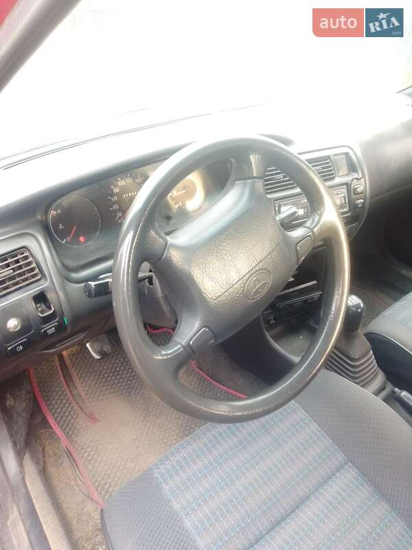 Седан Toyota Corolla 1994 в Любомле