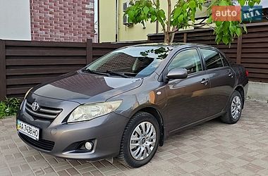 Седан Toyota Corolla 2008 в Гатном Седан Toyota Corolla 2008 в Гатном