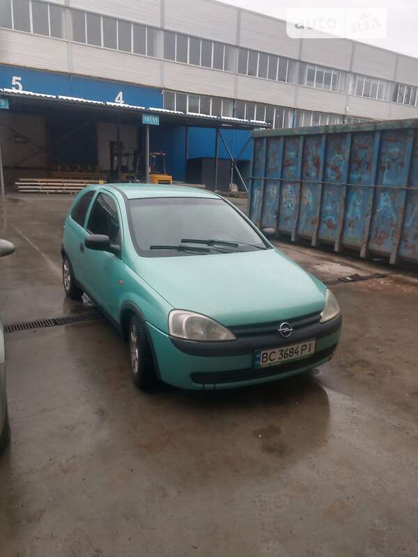 Хэтчбек Opel Corsa 2001 в Львове
