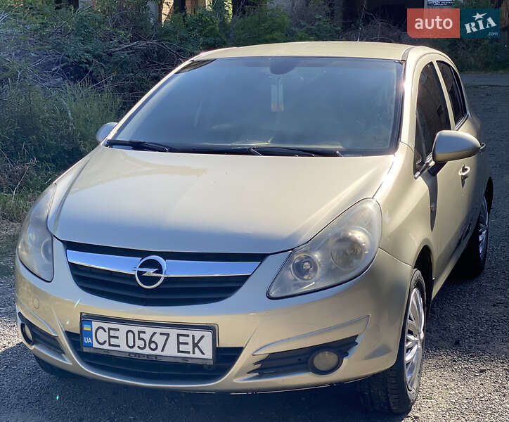 Хэтчбек Opel Corsa 2008 в Черновцах