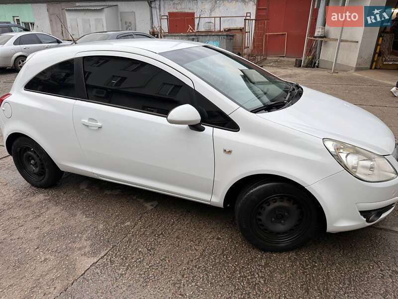 Хетчбек Opel Corsa 2010 в Миколаєві Хетчбек Opel Corsa 2010 в Миколаєві