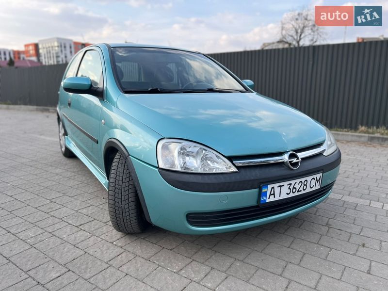 Хэтчбек Opel Corsa 2003 в Ивано-Франковске