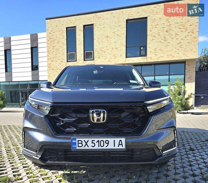 Внедорожник / Кроссовер Honda CR-V 2023 в Хмельницком