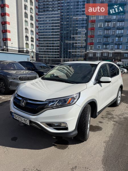 Позашляховик / Кросовер Honda CR-V 2015 в Києві