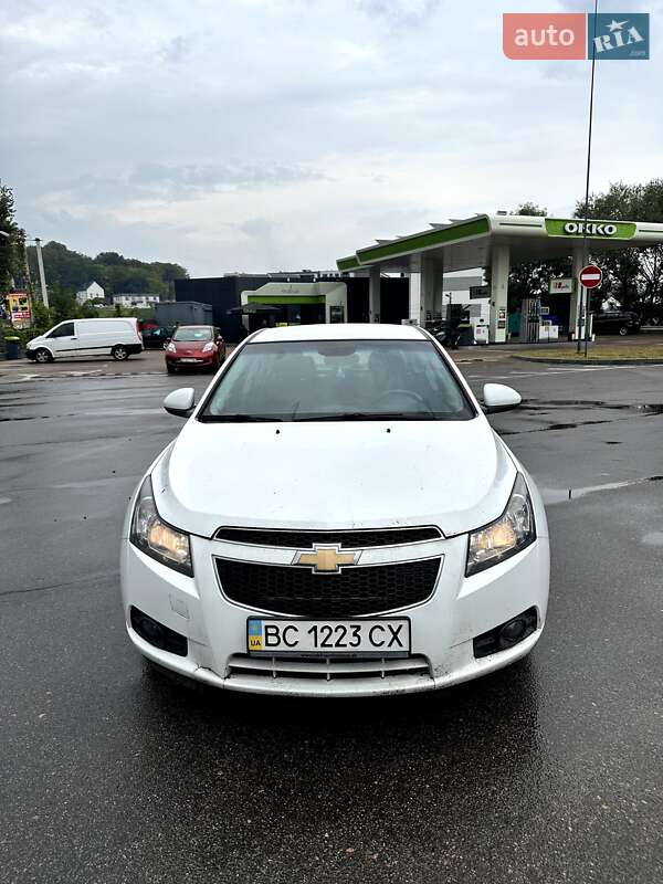 Седан Chevrolet Cruze 2012 в Львове