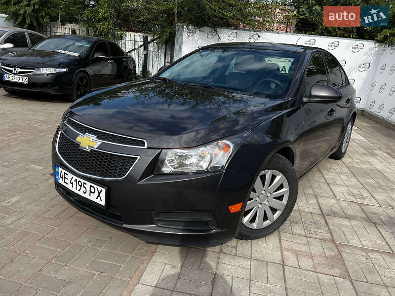 Седан Chevrolet Cruze 2014 в Днепре Седан Chevrolet Cruze 2014 в Днепре