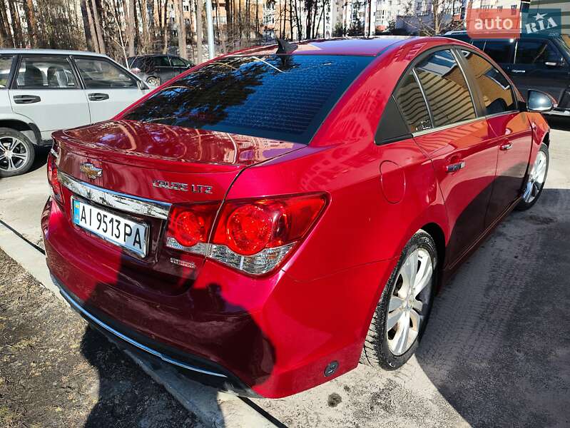 Седан Chevrolet Cruze 2014 в Києві Седан Chevrolet Cruze 2014 в Києві