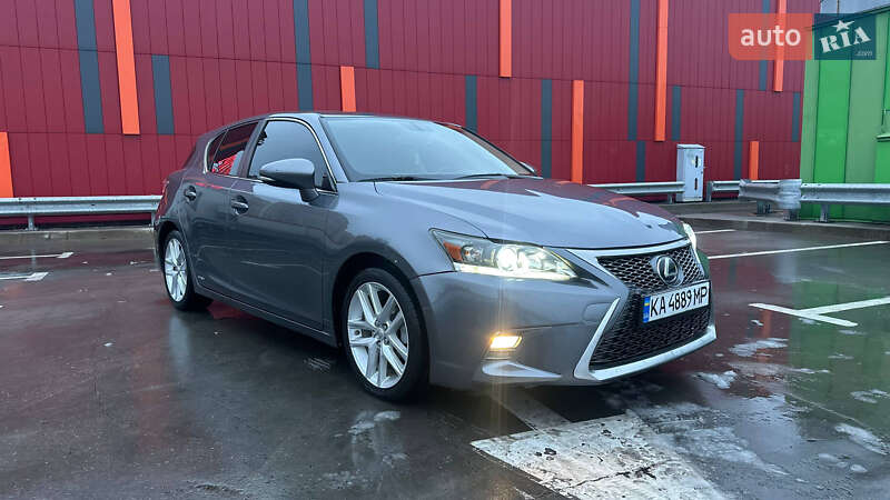 Хэтчбек Lexus CT 2015 в Киеве