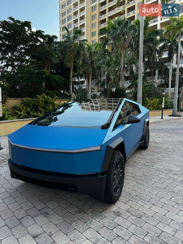 Пикап Tesla Cybertruck 2024 в Ровно