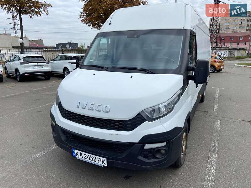 Грузовой фургон Iveco Daily 2015 в Киеве