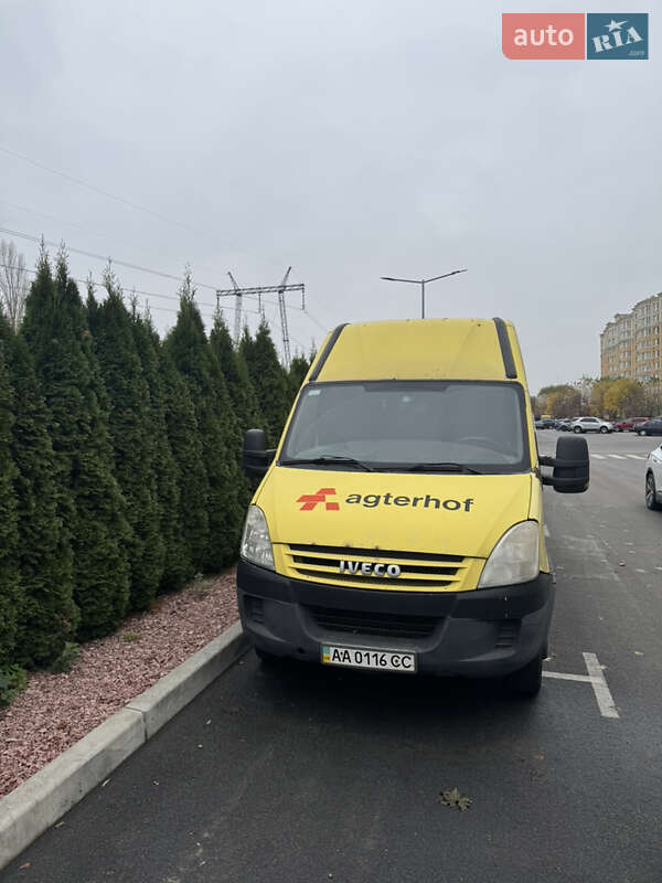 Грузовой фургон Iveco Daily 2006 в Киеве