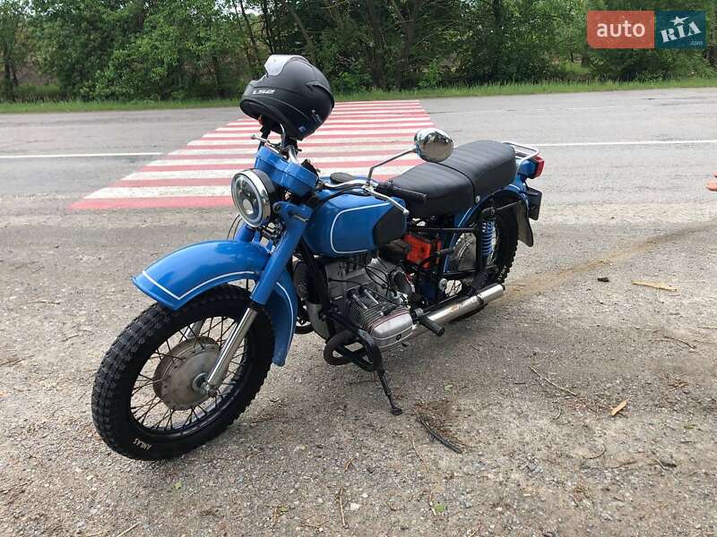 Мотоцикл Классик Днепр (КМЗ) Днепр-11 1990 в Кельменцах