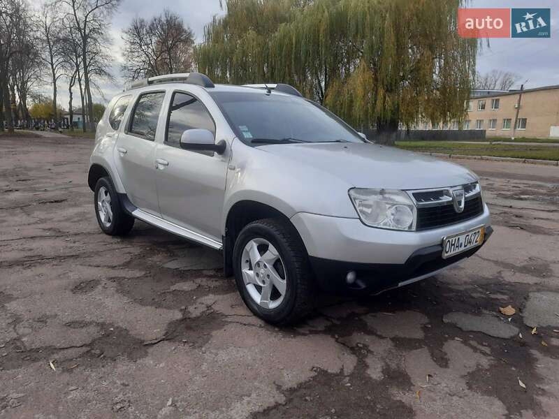 Внедорожник / Кроссовер Dacia Duster 2010 в Кролевце