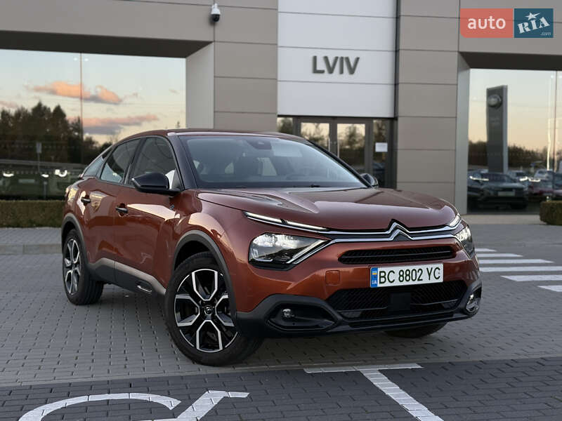 Хэтчбек Citroen e-C4 2022 в Львове