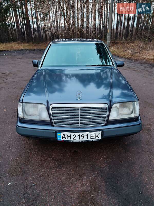 Седан Mercedes-Benz E-Class 1994 в Житомире Седан Mercedes-Benz E-Class 1994 в Житомире