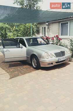 Седан Mercedes-Benz E-Class 2000 в Ивановке