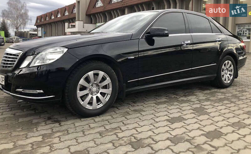 Седан Mercedes-Benz E-Class 2010 в Трускавце Седан Mercedes-Benz E-Class 2010 в Трускавце