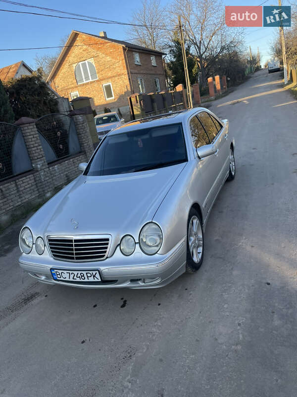 Седан Mercedes-Benz E-Class 2001 в Сокале