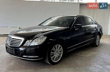 Седан Mercedes-Benz E-Class 2012 в Тернополе