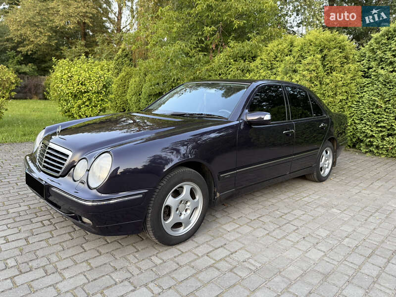 Седан Mercedes-Benz E-Class 2001 в Львове Седан Mercedes-Benz E-Class 2001 в Львове