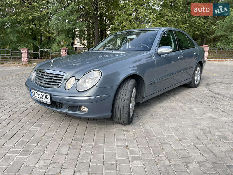 Седан Mercedes-Benz E-Class 2006 в Володимирці